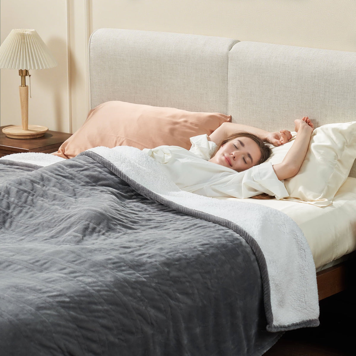 UrbanSync Electric Blanket Flannel and Soft Sherpa Fleece Heated Blanket, 62" x 84" with 12 Hours Auto Shut Off, Machine Washable, Dark Grey
